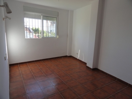 Townhome&nbsp;in&nbsp;Malaga&nbsp;for&nbsp;sale&nbsp;122012