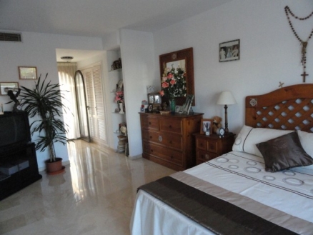 town Townhome 122056