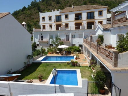 Benahavis property: Townhome for sale in Benahavis 122063