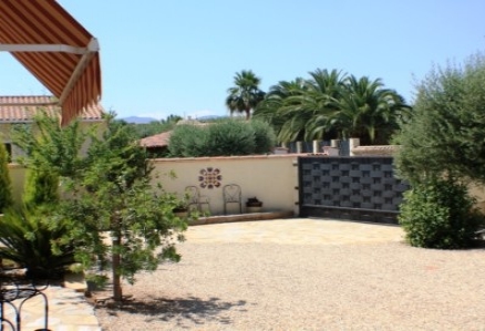 Villa&nbsp;for&nbsp;sale&nbsp;in&nbsp;town,&nbsp;Alicante&nbsp;122113