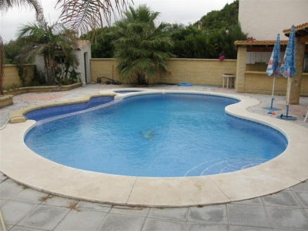 Villa&nbsp;for&nbsp;sale&nbsp;in&nbsp;town,&nbsp;Malaga&nbsp;122147