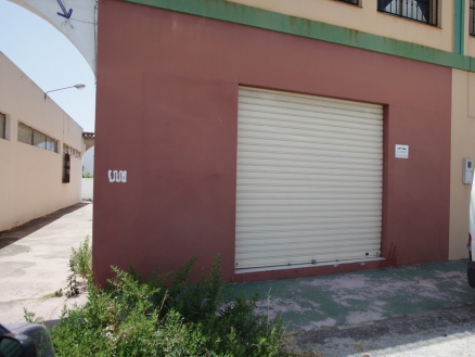 Estepona property: Commercial with bedroom in Estepona 122151