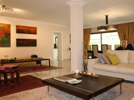 Apartment with 3 bedroom in town, Spain 122211