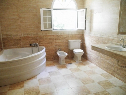 Nueva Andalucia property: Villa with 5 bedroom in Nueva Andalucia, Spain 122523