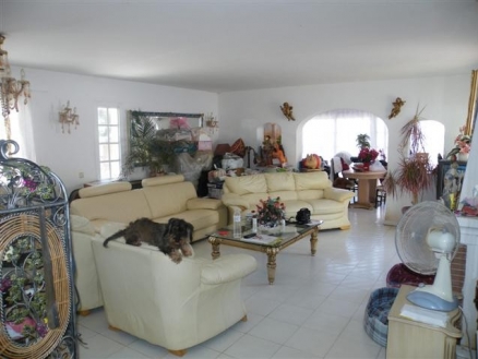 Villa&nbsp;for&nbsp;sale&nbsp;in&nbsp;town,&nbsp;Spain&nbsp;122538