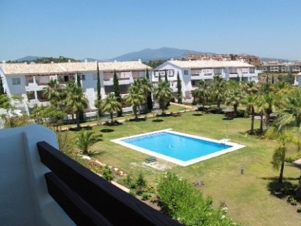 Estepona property: Apartment with 3 bedroom in Estepona 122788