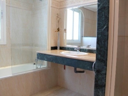 Estepona property: Apartment for sale in Estepona, Malaga 122788
