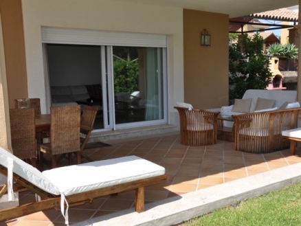 Villa with 3 bedroom in town 123551