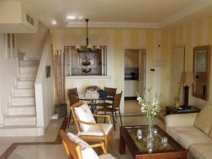 Elviria property: Apartment with 3 bedroom in Elviria 123747