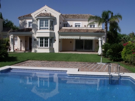 Las Chapas De Marbella property: Villa for sale in Las Chapas De Marbella 123781