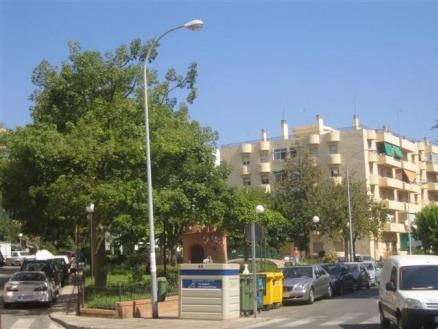 Estepona property: Commercial with bedroom in Estepona 123805