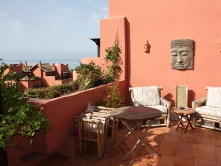 New Golden Mile property: Apartment with 4 bedroom in New Golden Mile, Spain 123819