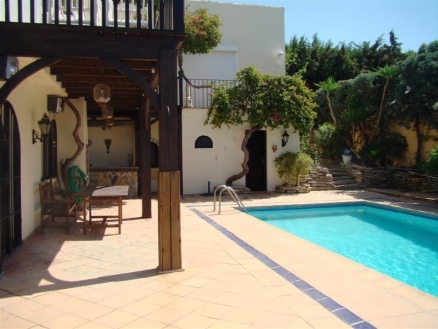 Estepona property: Malaga property | 4 bedroom Villa 123909