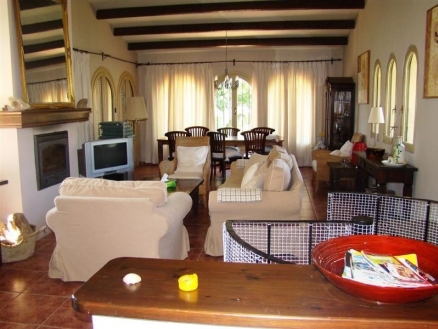 Estepona property: Malaga Villa 123909