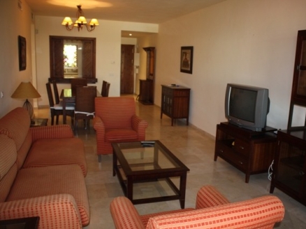 Estepona property: Apartment with 2 bedroom in Estepona 124382