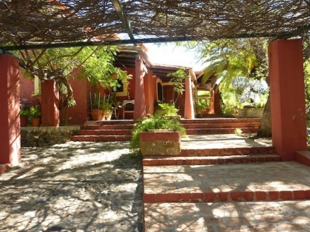 Benahavis&nbsp;property:&nbsp;Malaga&nbsp;property&nbsp;|&nbsp;9+&nbsp;bedroom&nbsp;Villa&nbsp;124438