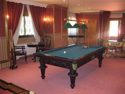El Paraiso property: Malaga property | 9+ bedroom Villa 124473