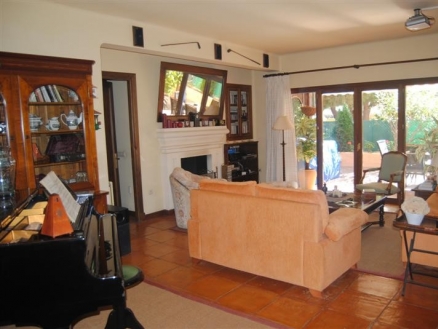 Marbesa&nbsp;property:&nbsp;Malaga&nbsp;property&nbsp;|&nbsp;4&nbsp;bedroom&nbsp;Villa&nbsp;124481