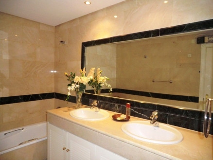 Bahia De Marbella property: Apartment with 2 bedroom in Bahia De Marbella, Spain 124519