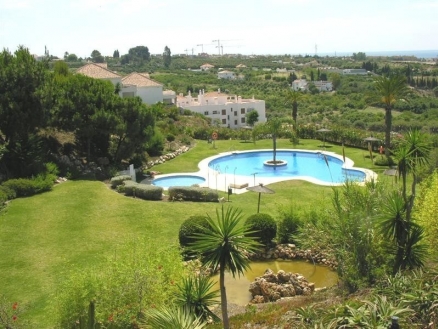 Estepona property: Apartment with 3 bedroom in Estepona 124577