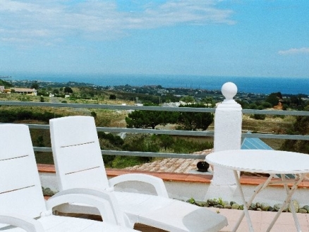 Estepona property: Villa with 3 bedroom in Estepona 124590