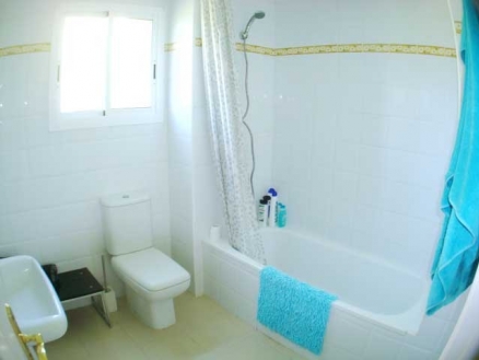 Las Chapas De Marbella property: Apartment for sale in Las Chapas De Marbella, Malaga 124596