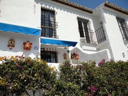 Townhome&nbsp;with&nbsp;3&nbsp;bedroom&nbsp;in&nbsp;town&nbsp;124656