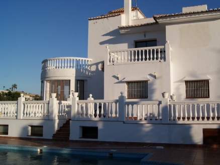 Villa&nbsp;with&nbsp;4&nbsp;bedroom&nbsp;in&nbsp;town&nbsp;124915