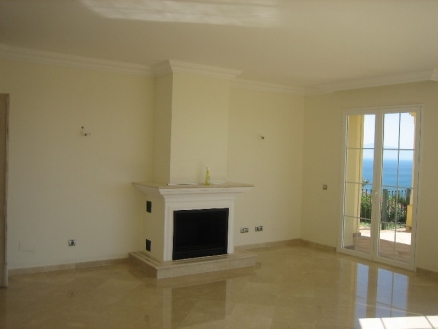 Villa&nbsp;for&nbsp;sale&nbsp;in&nbsp;town,&nbsp;Spain&nbsp;125400