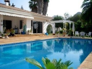 Villa&nbsp;for&nbsp;sale&nbsp;in&nbsp;town&nbsp;125834