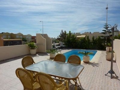Villa&nbsp;for&nbsp;sale&nbsp;in&nbsp;town,&nbsp;Spain&nbsp;126912
