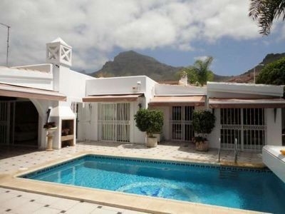 Villa&nbsp;for&nbsp;sale&nbsp;in&nbsp;town&nbsp;126989