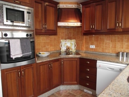 Villa&nbsp;for&nbsp;sale&nbsp;in&nbsp;town,&nbsp;Spain&nbsp;127301