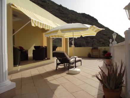 Villa&nbsp;for&nbsp;sale&nbsp;in&nbsp;town,&nbsp;Spain&nbsp;127497