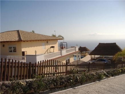 Villa&nbsp;with&nbsp;6&nbsp;bedroom&nbsp;in&nbsp;town&nbsp;127605
