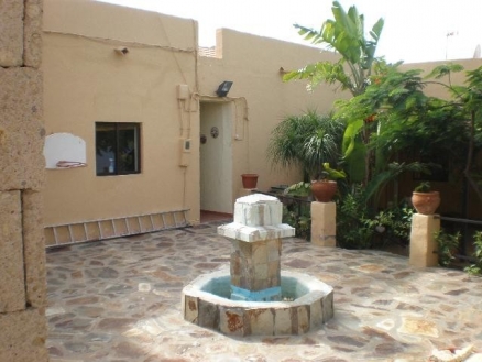Villa&nbsp;for&nbsp;sale&nbsp;in&nbsp;town&nbsp;129203
