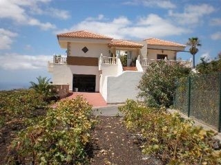 Villa&nbsp;for&nbsp;sale&nbsp;in&nbsp;town,&nbsp;Tenerife&nbsp;129259
