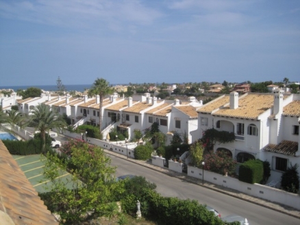 La&nbsp;Zenia&nbsp;property:&nbsp;Alicante&nbsp;property&nbsp;|&nbsp;3&nbsp;bedroom&nbsp;Townhome&nbsp;129305