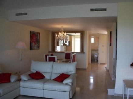 Townhome&nbsp;with&nbsp;3&nbsp;bedroom&nbsp;in&nbsp;town&nbsp;129351