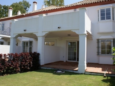 Guadalmina&nbsp;Alta&nbsp;property:&nbsp;Townhome&nbsp;with&nbsp;4&nbsp;bedroom&nbsp;in&nbsp;Guadalmina&nbsp;Alta,&nbsp;Spain&nbsp;130254