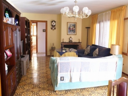 Villa&nbsp;with&nbsp;5&nbsp;bedroom&nbsp;in&nbsp;town,&nbsp;Spain&nbsp;130283