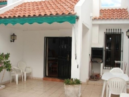 Villa&nbsp;for&nbsp;sale&nbsp;in&nbsp;town,&nbsp;Tenerife&nbsp;130450