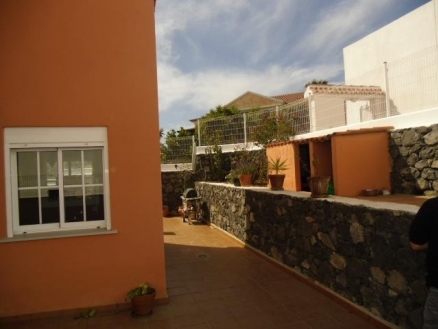Villa&nbsp;for&nbsp;sale&nbsp;in&nbsp;town,&nbsp;Spain&nbsp;130609