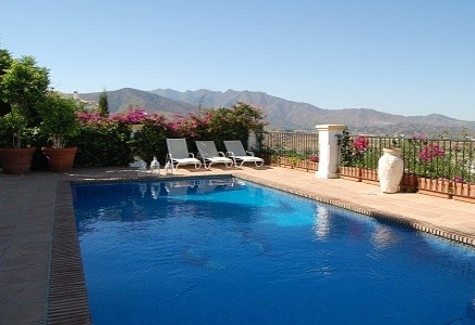 Villa&nbsp;for&nbsp;sale&nbsp;in&nbsp;town,&nbsp;Spain&nbsp;131246