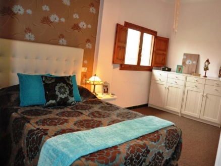 Jalon&nbsp;property:&nbsp;Alicante&nbsp;property&nbsp;|&nbsp;4&nbsp;bedroom&nbsp;Villa&nbsp;131259