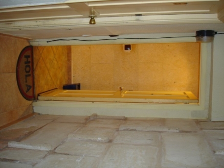 Commercial&nbsp;with&nbsp;bedroom&nbsp;in&nbsp;town&nbsp;131307