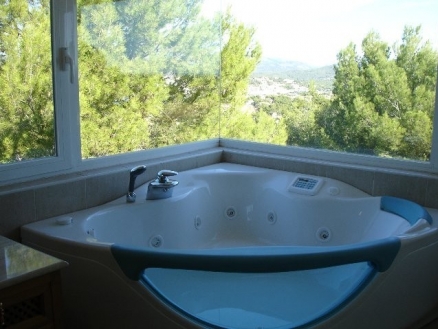 Villa&nbsp;for&nbsp;sale&nbsp;in&nbsp;town&nbsp;131332