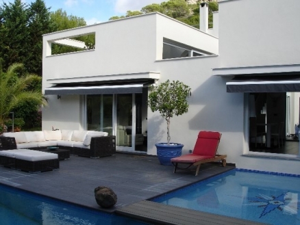 Villa&nbsp;for&nbsp;sale&nbsp;in&nbsp;town&nbsp;131335