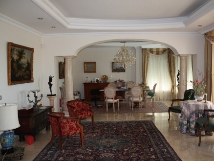 Benahavis&nbsp;property:&nbsp;Malaga&nbsp;property&nbsp;|&nbsp;5&nbsp;bedroom&nbsp;Villa&nbsp;132280