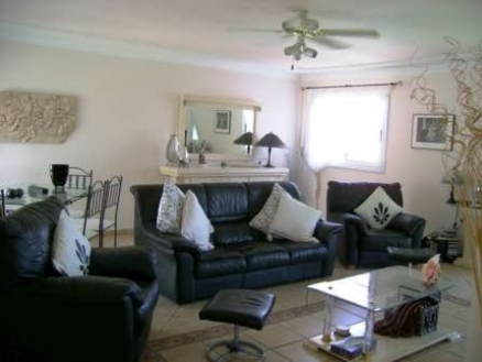 Villa&nbsp;for&nbsp;sale&nbsp;in&nbsp;town,&nbsp;Spain&nbsp;132636